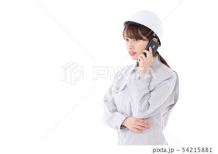 作業着を着た若い女性 作業着を着た若い女性 54215881