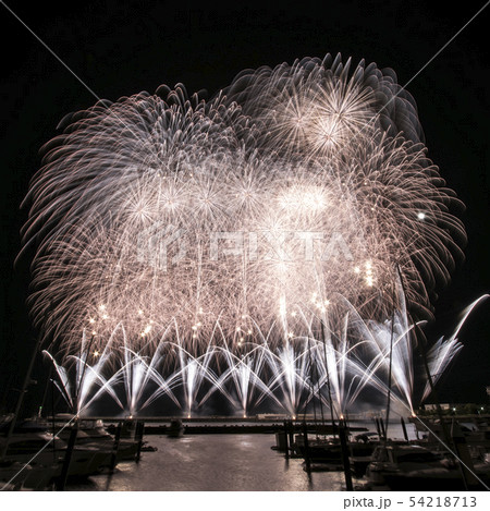 熱海海上花火大会 静岡県熱海市 熱海海上花火大会 静岡県熱海市 54218713