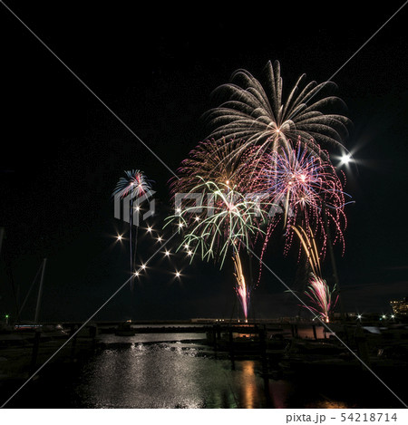 熱海海上花火大会　静岡県熱海市 54218714