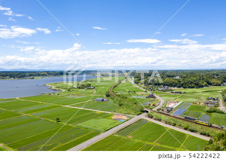 茨城県の北浦と鹿島臨海鉄道大洗鹿島線の北浦湖畔駅と列車を俯瞰撮影 茨城県の北浦と鹿島臨海鉄道大洗鹿島線の北浦湖畔駅と列車を俯瞰撮影 54222422