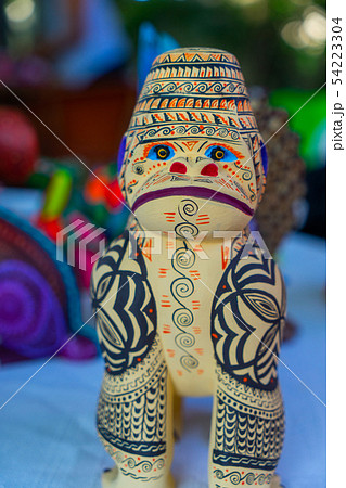 メキシコの伝統工芸品”アレブリヘ” 54223304