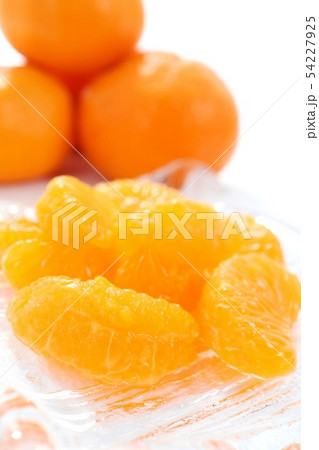 みかん　剥き　白背景 54227925