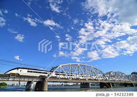 荒川橋梁を渡る京成スカイライナー 荒川橋梁を渡る京成スカイライナー 54232386