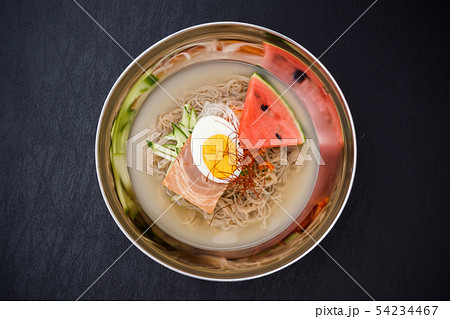 冷麺　Seoul and Pyongyang cold noodles 54234467