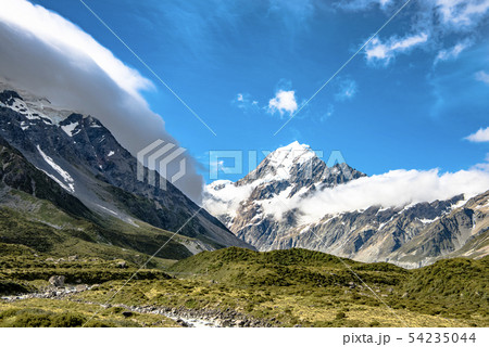 マウントクック国立公園のフッカーバレートラック 54235044