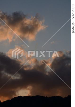 夕雲と山 54235632