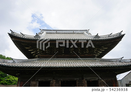 富山の国宝高岡山瑞龍寺 54236938