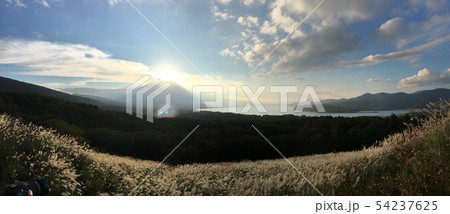 富士五湖同日一周_山中湖_パノラマ台_ダイヤモンド富士_GA15I6992 富士五湖同日一周_山中湖_パノラマ台_ダイヤモンド富士_GA15I6992 54237625