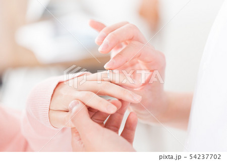 プロポーズ 54237702