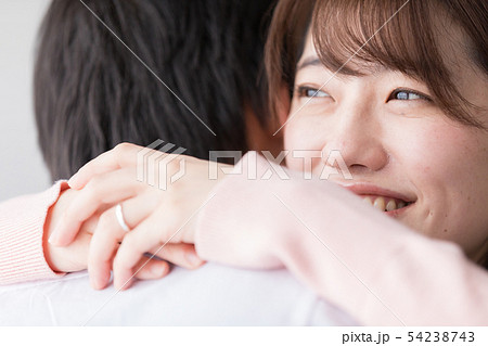 抱きしめる 抱きしめる 54238743
