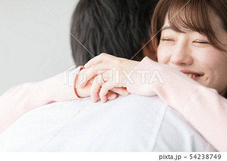 抱きしめる 抱きしめる 54238749