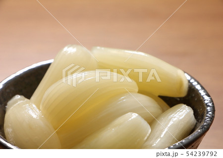 ラッキョウの甘酢漬け。 ラッキョウの甘酢漬け。 54239792