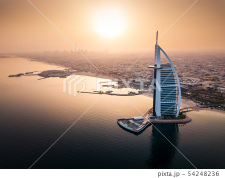 Dubai aerial seaside skyline with luxury hotel 54248236