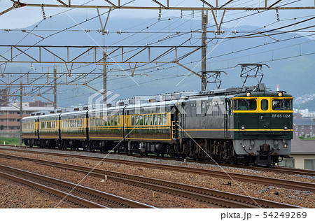 東海道線を行くEF651124サロンカーなにわ団臨 54249269