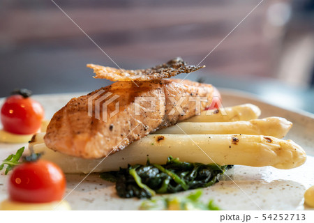 Grilled Salmon White Asparagus 54252713