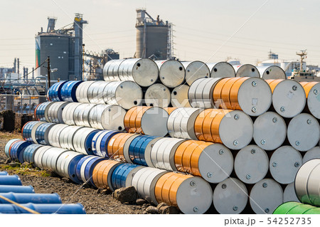 Metal Oil barrels Metal Oil barrels 54252735