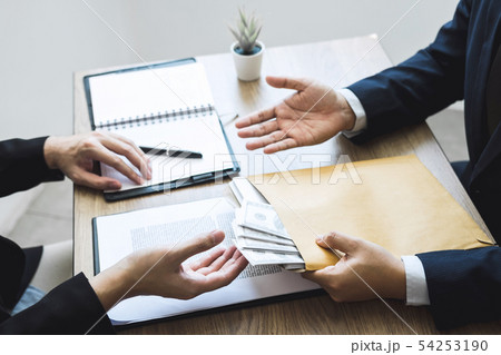 Dishonest cheating in business illegal money, 54253190