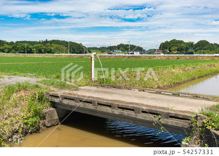 農業用水管理くみ上げられた用水 54257331