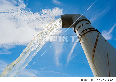 農業用水管理くみ上げられた用水 54257332