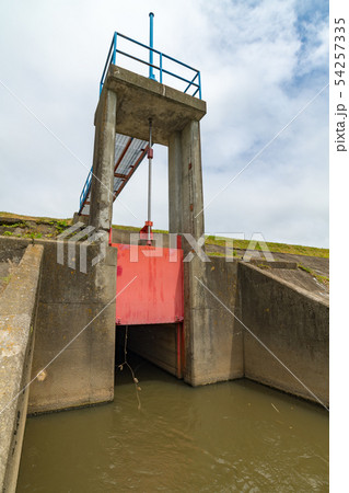 農業用水管理ゲート水門 54257335