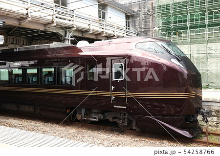 ＪＲ東北本線那須塩原駅に停車中のE655系　和（なごみ） 54258766