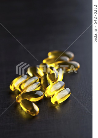 Omega-3 oil capsules and vitamin for health care Omega-3 oil capsules and vitamin for health care 54270252