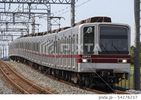 日比谷線直通の東武伊勢崎線20050系(5扉車) 日比谷線直通の東武伊勢崎線20050系(5扉車) 54276237