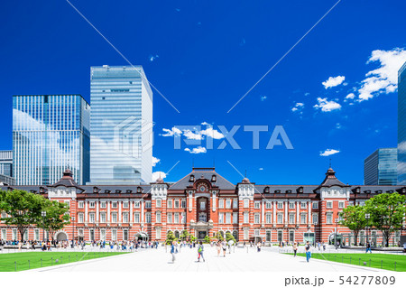 東京駅　丸の内口　駅前風景 54277809