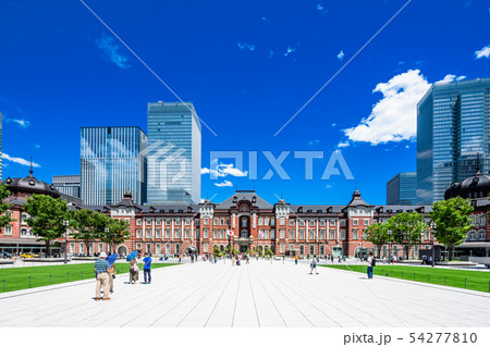 東京駅　丸の内口　駅前風景 54277810