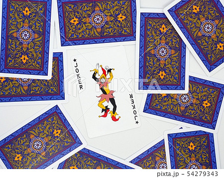 ジョーカーがめくられたトランプ 54279343