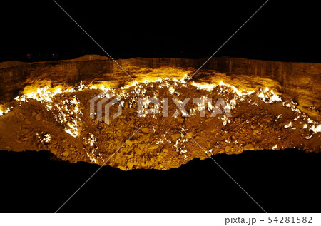 トルクメニスタン 地獄の門 ダルヴァザ ガスクレーター 54281582