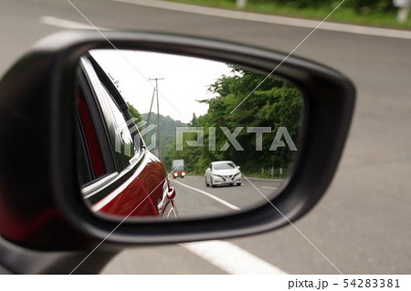 ドアミラー ドアミラーに映る車 ドアミラー ドアミラーに映る車 54283381