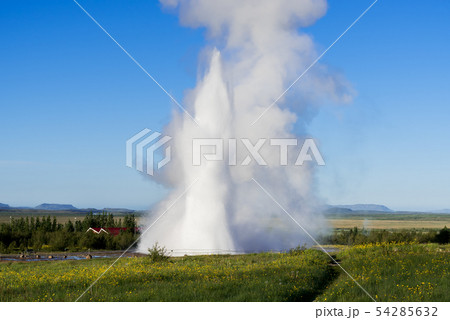 Strokkur geyser eruption in Iceland Strokkur geyser eruption in Iceland 54285632