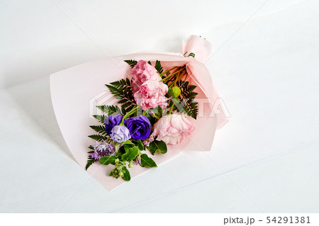 花束 ブーケ フラワーアレンジメント 54291381