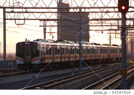 羽越本線E129系（快速） 54297410