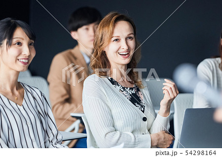 ビジネス　ビジネスセミナー　グローバル 54298164