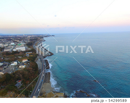 海沿いの道 国道6号線 茨城県日立市東町 の写真素材