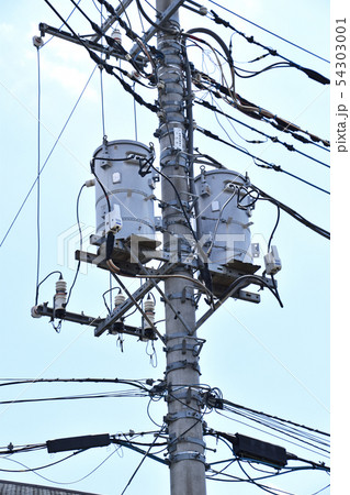 電柱と電気設備 54303001