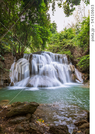 Huai Mae Khamin Waterfall tier 3, Khuean 54310603