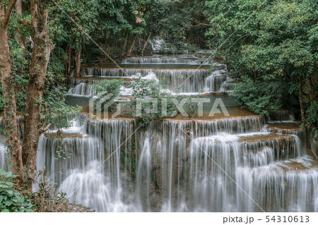 Huai Mae Khamin Waterfall tier 4, Khuean 54310613