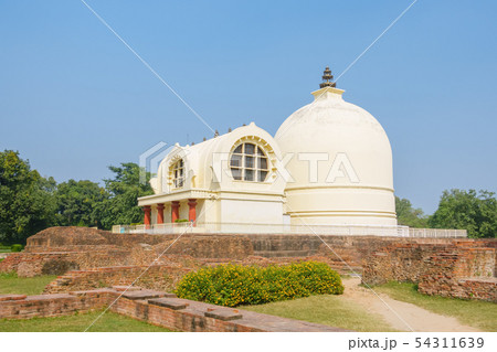 Parinirvana Stupa and temple, Kushinagar, India 54311639