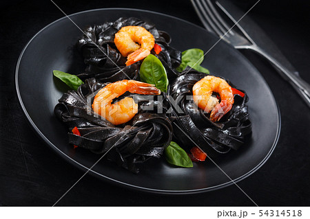 Italian food. Pasta with prawns. 54314518