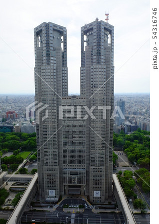 京王プラザホテルから見た東京都庁舎 54316746