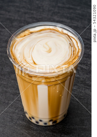 黒糖タピオカミルク　Tapioca drink in fashion in Asia 54321090