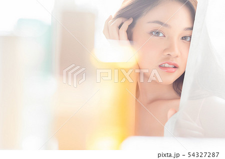 女性　ビューティー 54327287