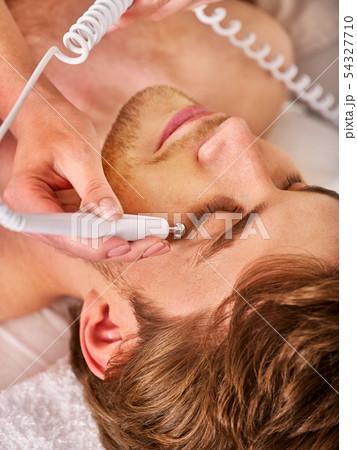 Galvanic stimulation facial male face treatment Galvanic stimulation facial male face treatment 54327710