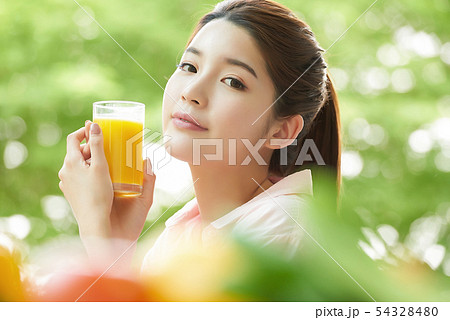 女性　健康　ヘルシー 54328480
