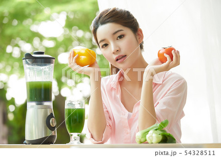 女性　健康　ヘルシー 54328511