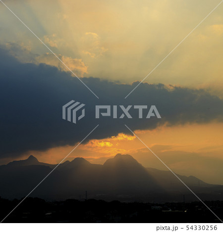 榛名山　夕焼け　道の駅よしおか付近 54330256