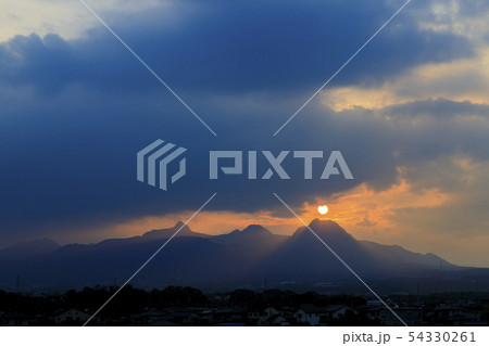 榛名山　夕焼け　道の駅よしおか付近 54330261